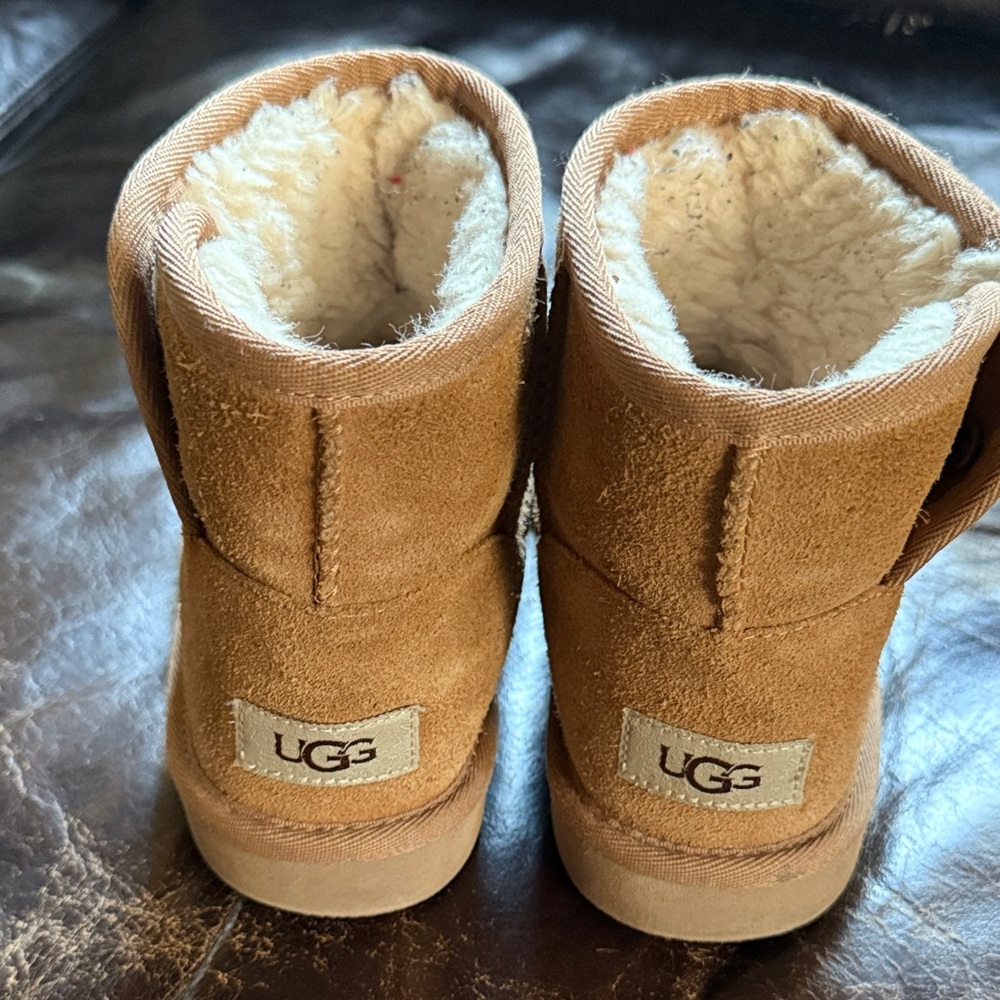 UGG Tan Sheepskin Boots youth